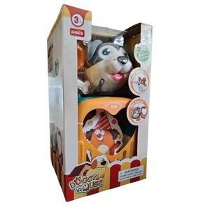 Doggy House Pet Carrier Toy Set Battery Operated Barks Walks With Accessories